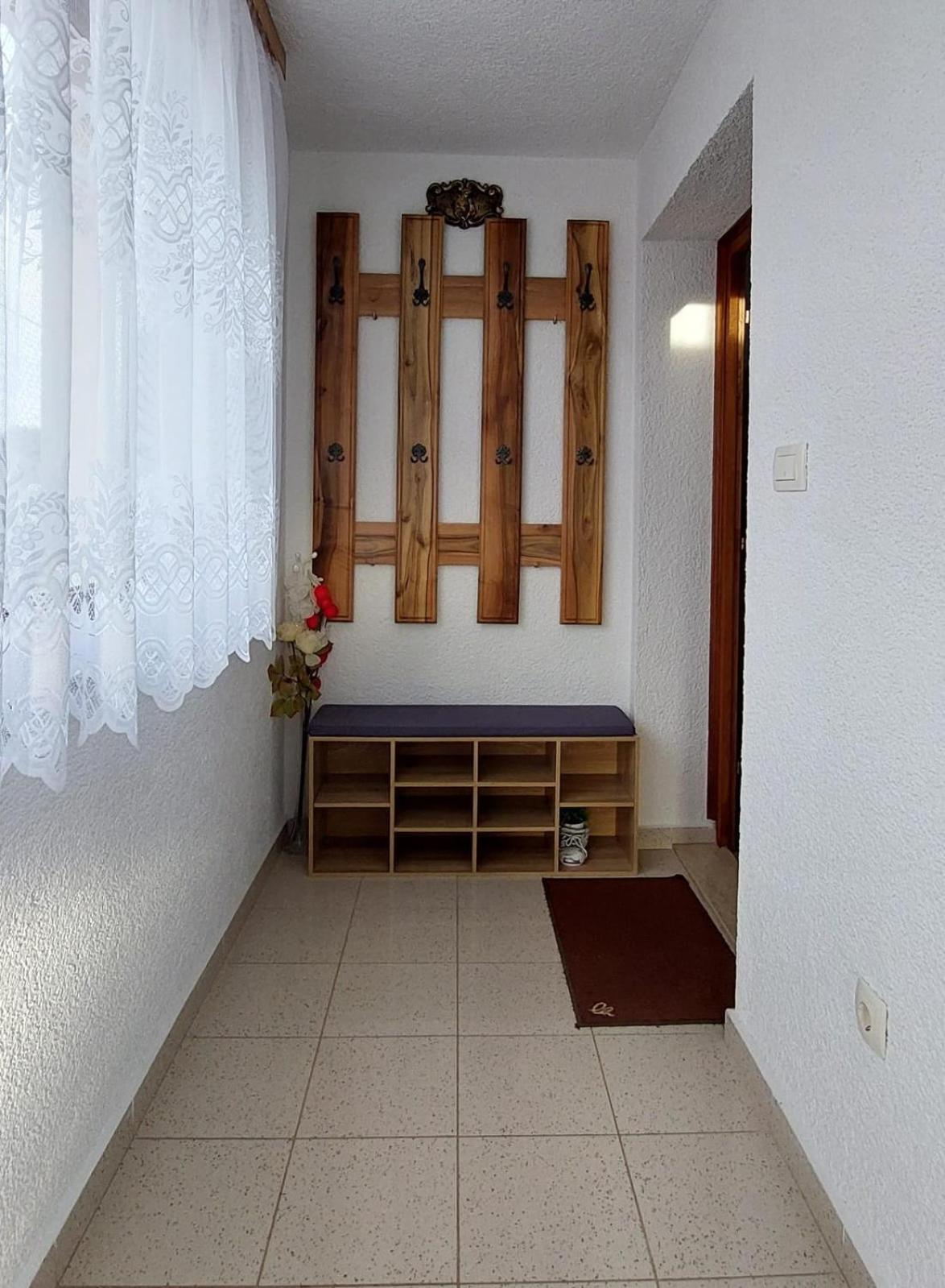 Villa Kuca Za Odmor Boki Gospić Exterior foto