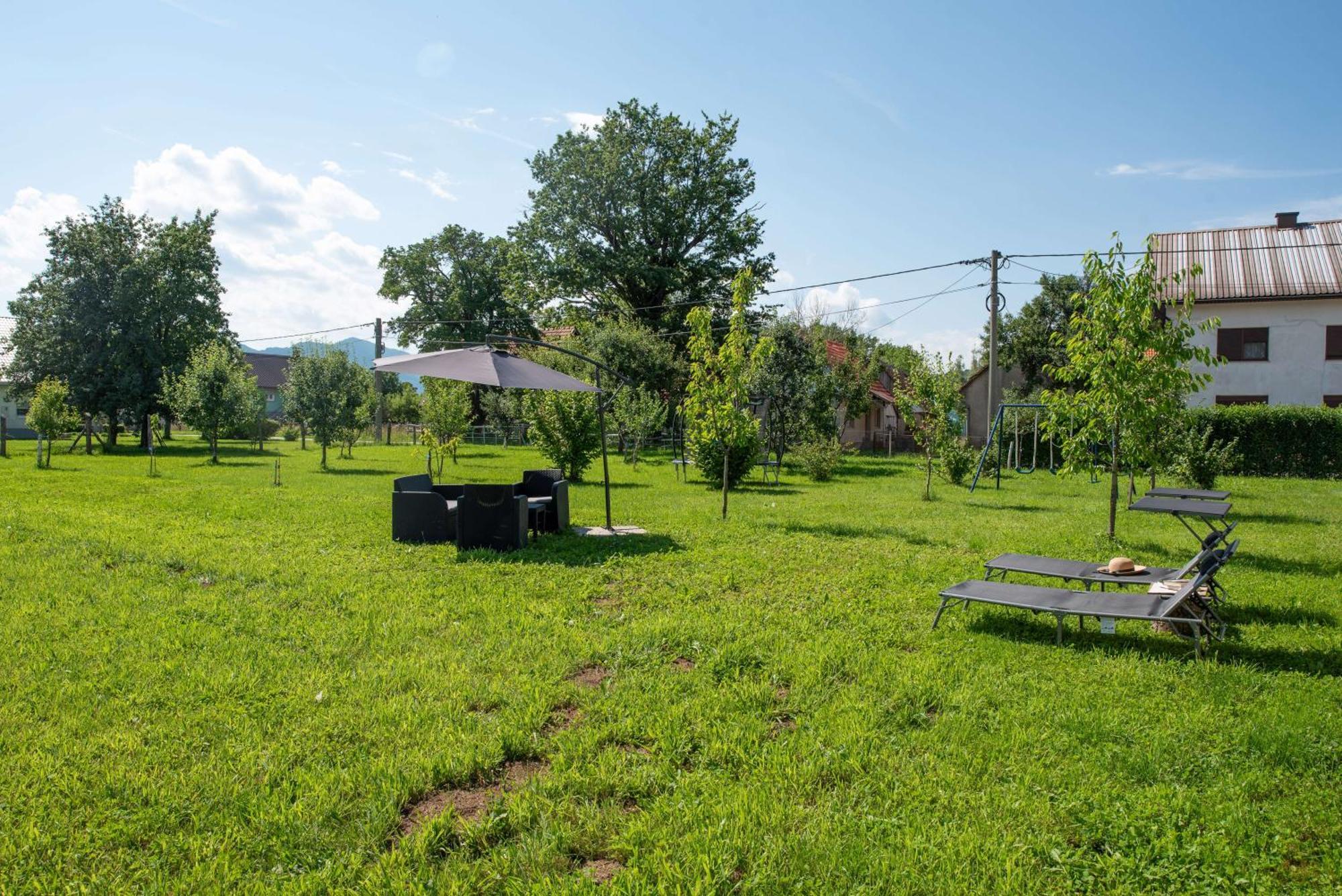 Villa Kuca Za Odmor Boki Gospić Exterior foto