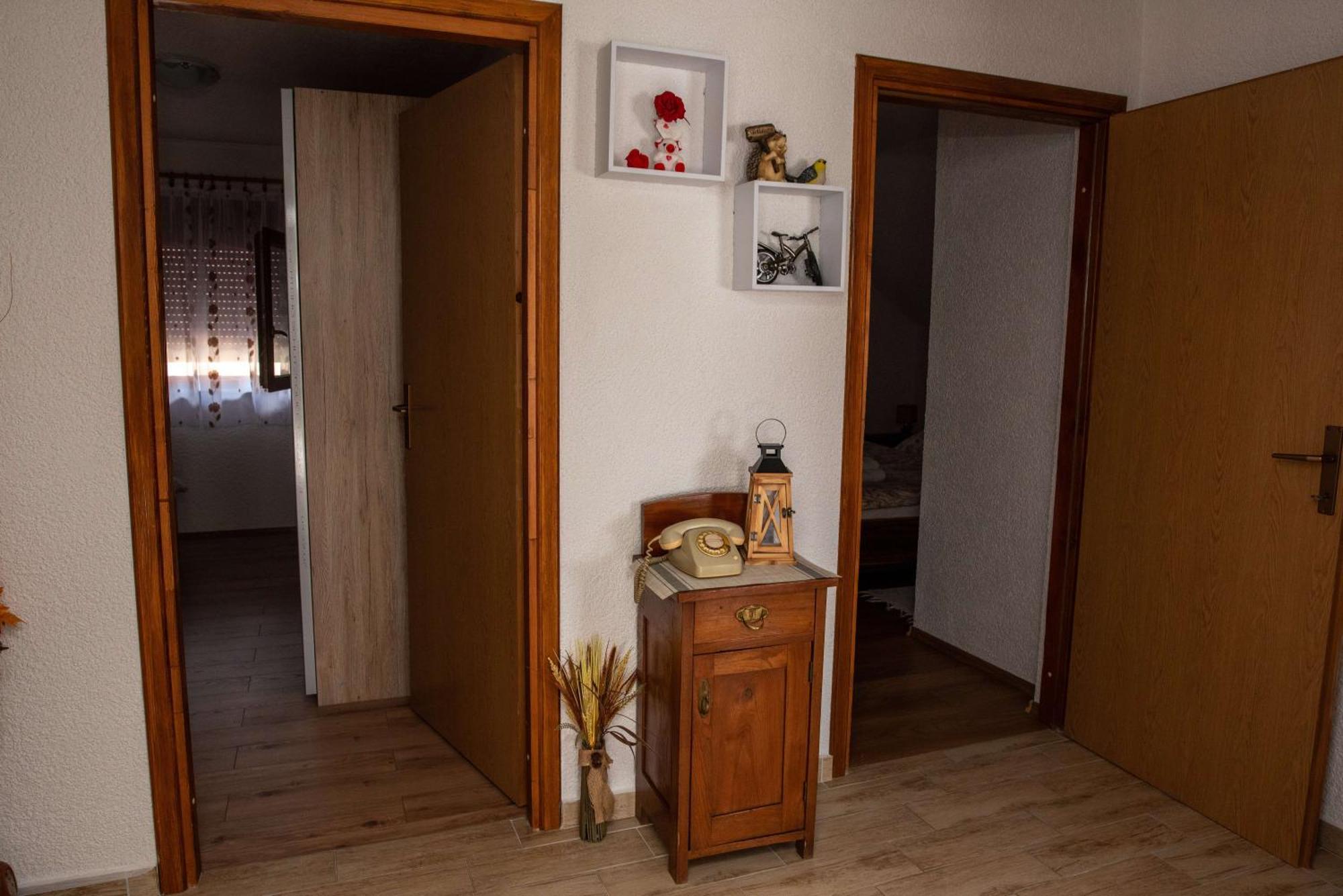 Villa Kuca Za Odmor Boki Gospić Exterior foto